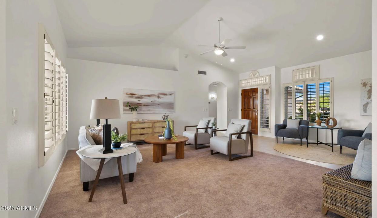 Real Estate Picture 3