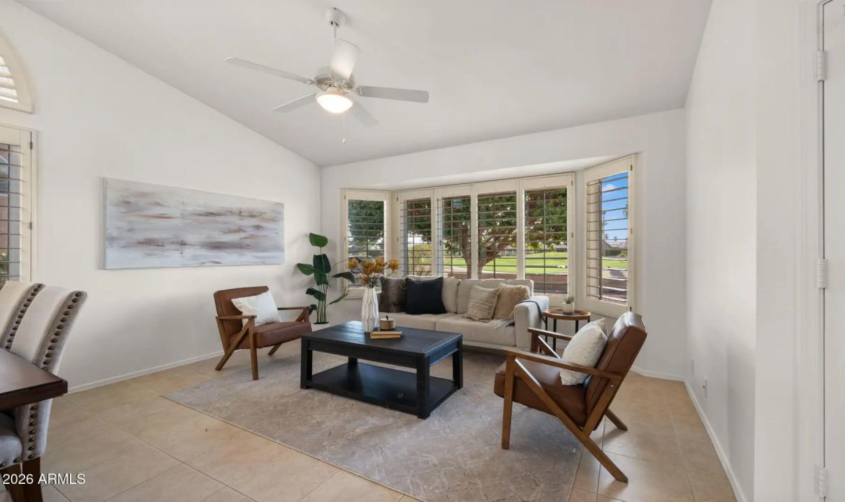 Real Estate Picture 5