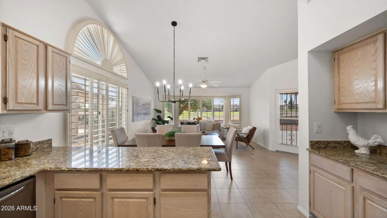 Real Estate Picture 9