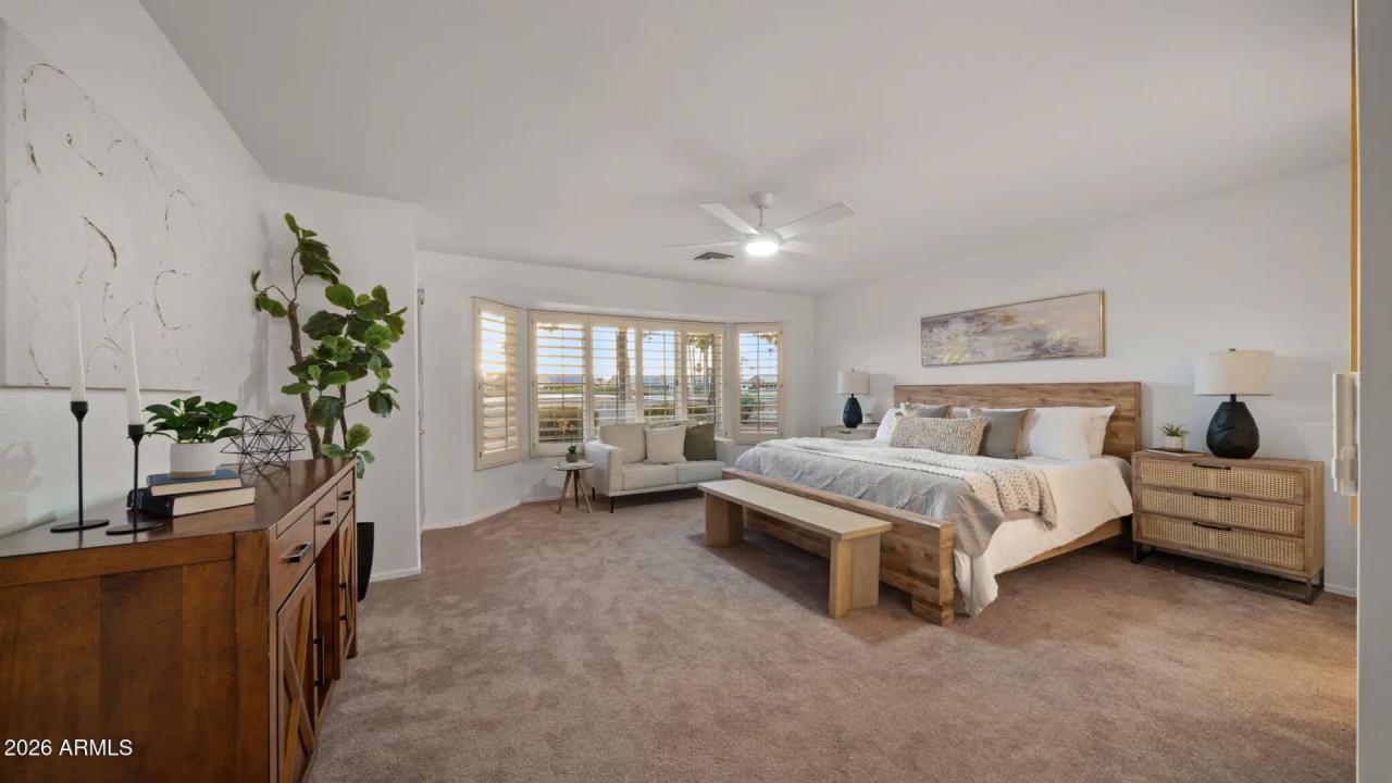 Real Estate Picture 14