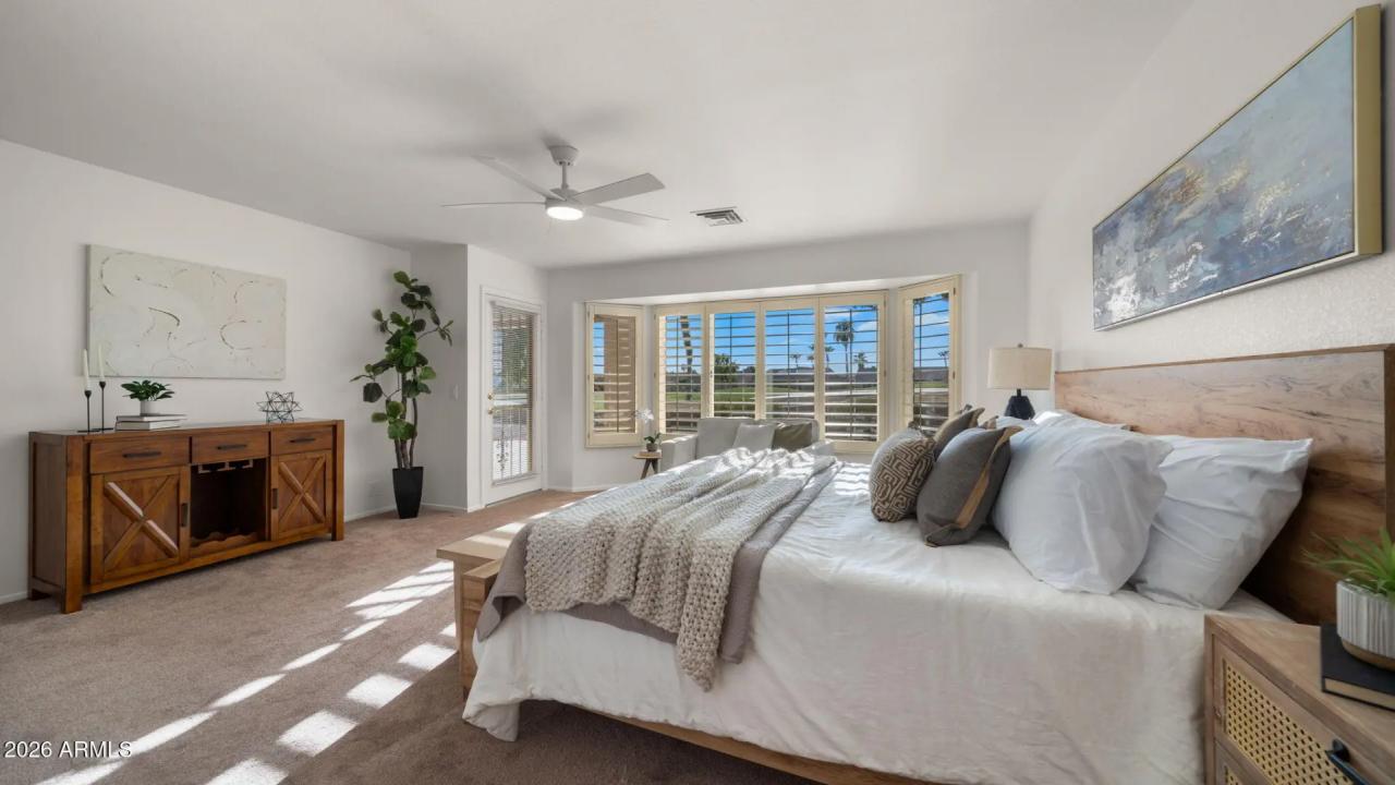 Real Estate Picture 15