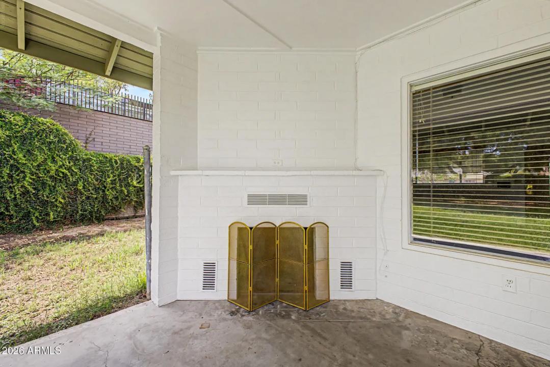 Real Estate Picture 19