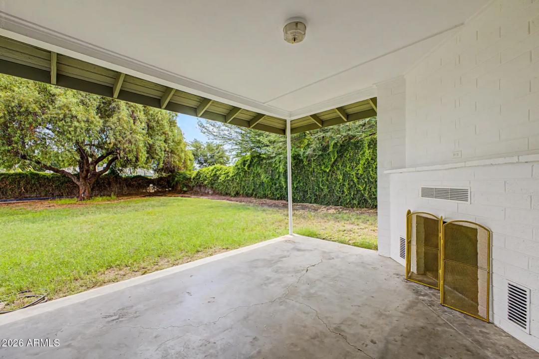 Real Estate Picture 18