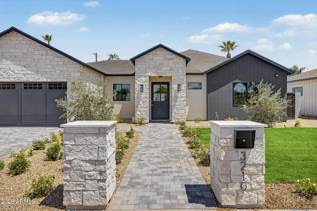 Real Estate Picture 4