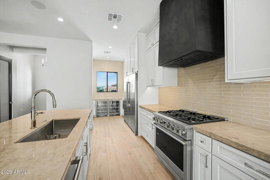 Real Estate Picture 34