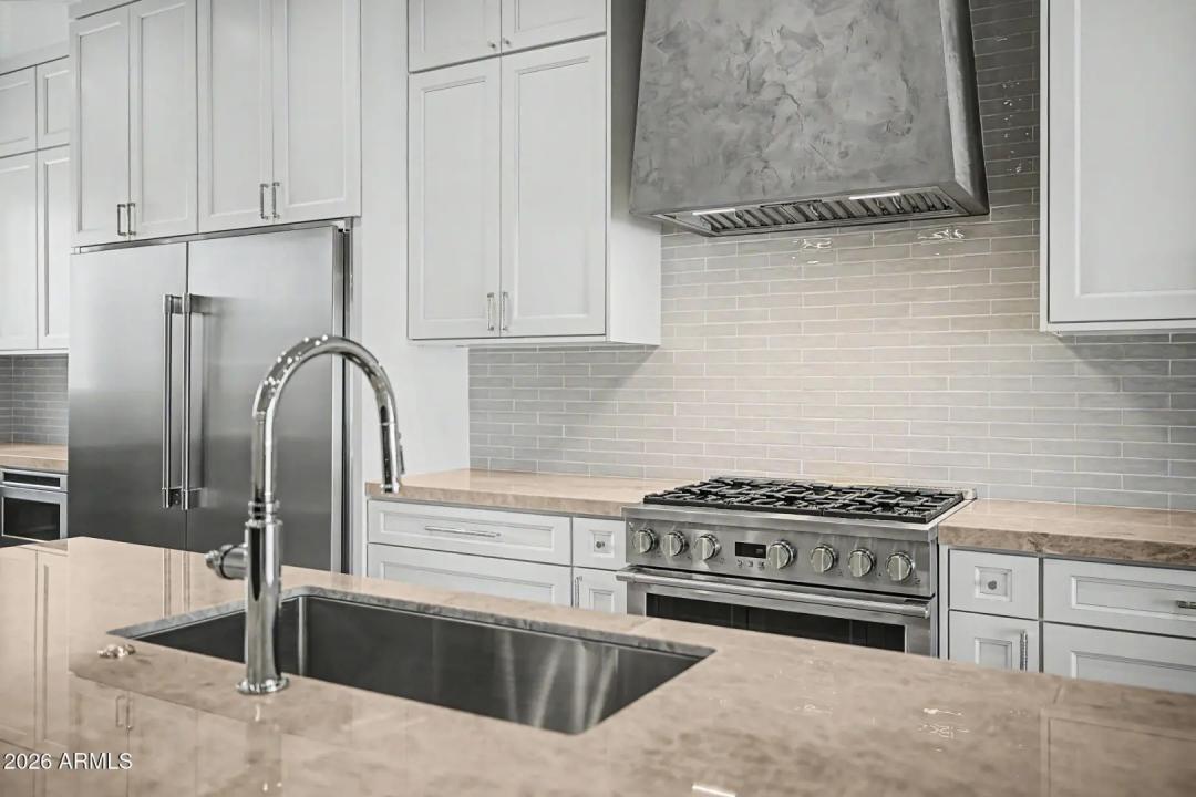 Real Estate Picture 36