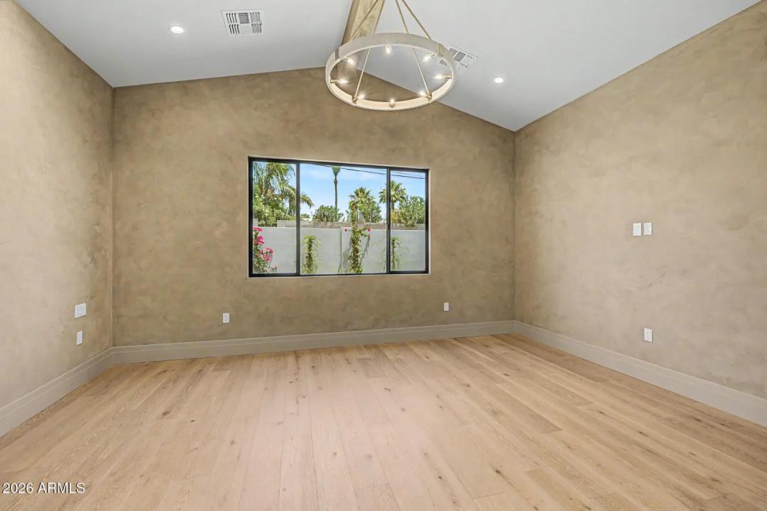 Real Estate Picture 47