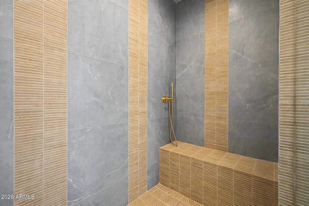 Real Estate Picture 53