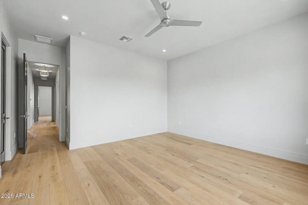 Real Estate Picture 57