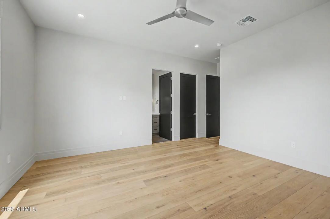 Real Estate Picture 58