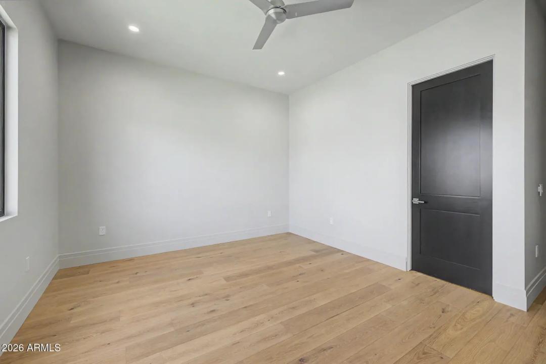 Real Estate Picture 67