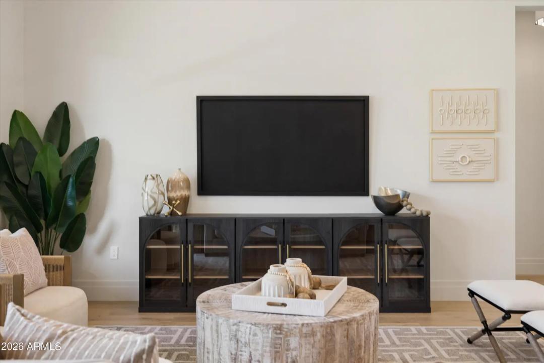 Real Estate Picture 25