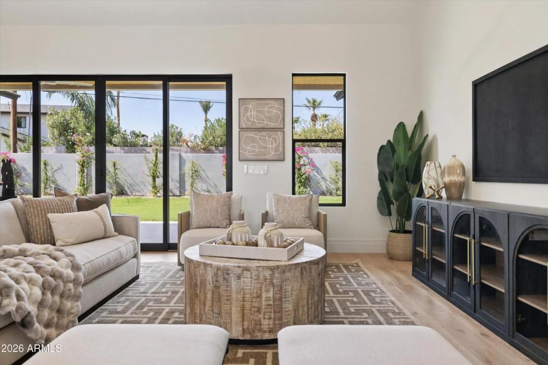 Real Estate Picture 29