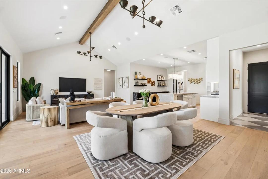 Real Estate Picture 33