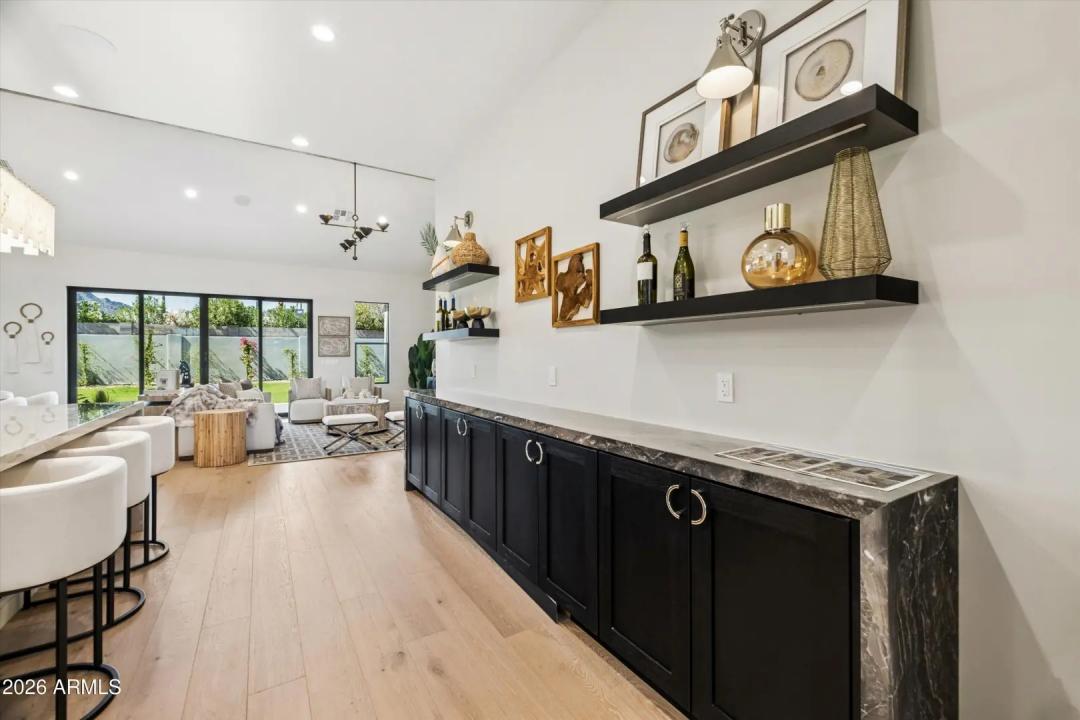 Real Estate Picture 34