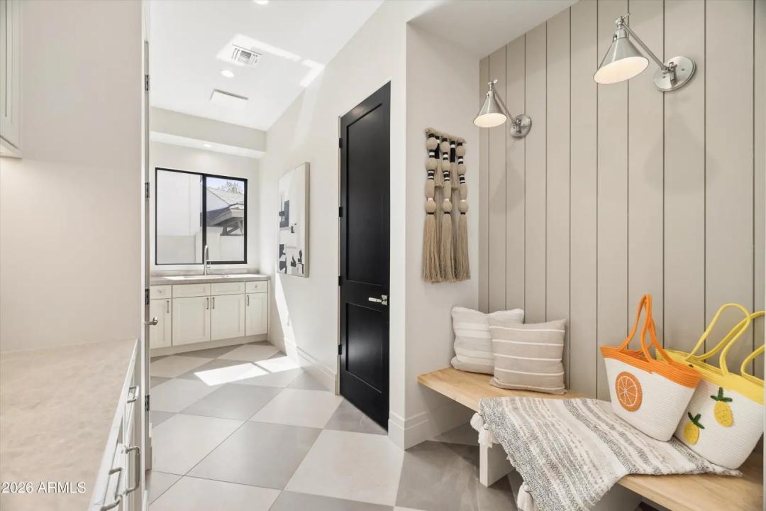Real Estate Picture 38