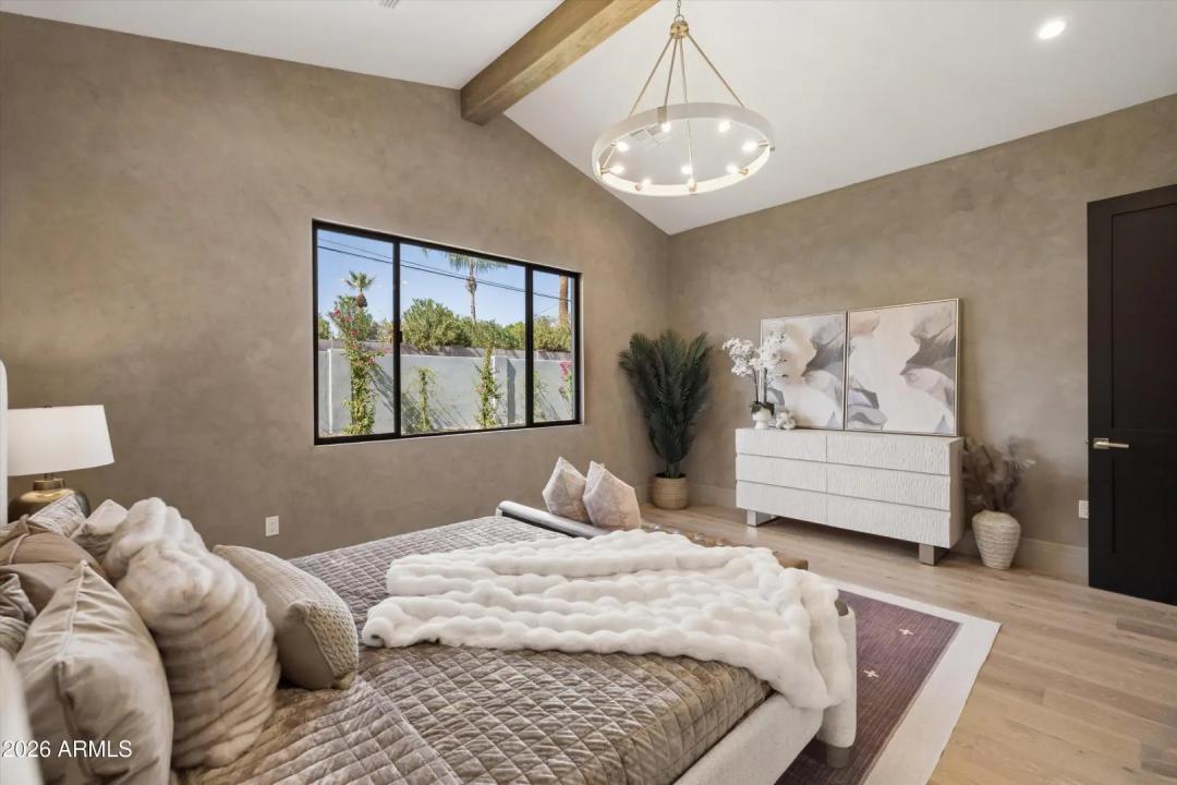 Real Estate Picture 49