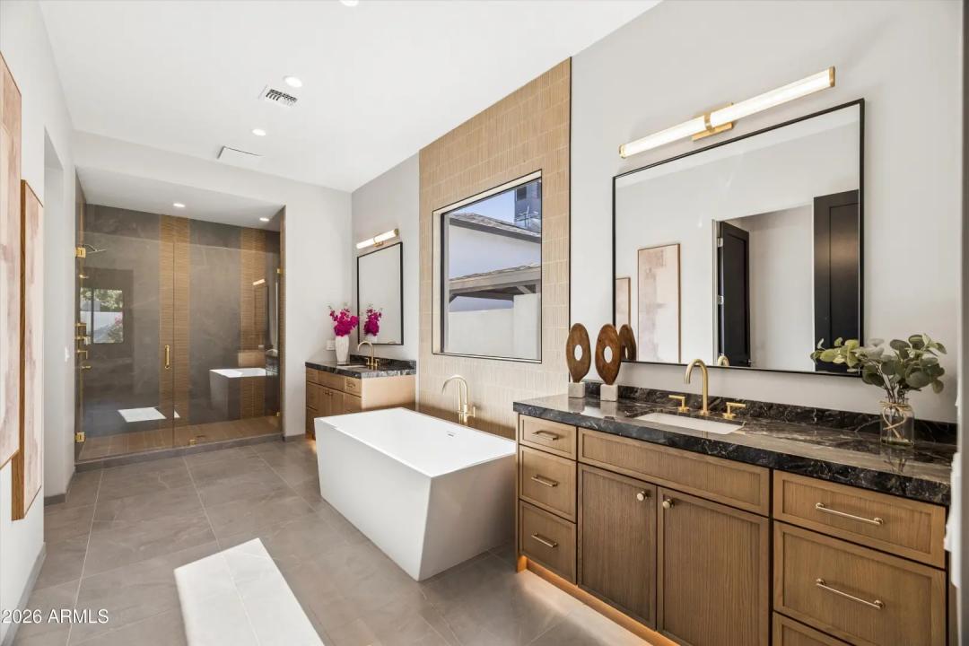 Real Estate Picture 52