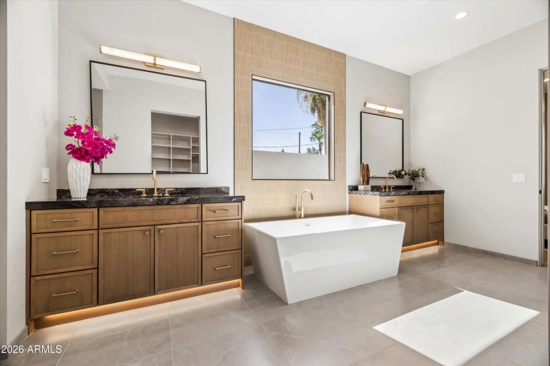 Real Estate Picture 57
