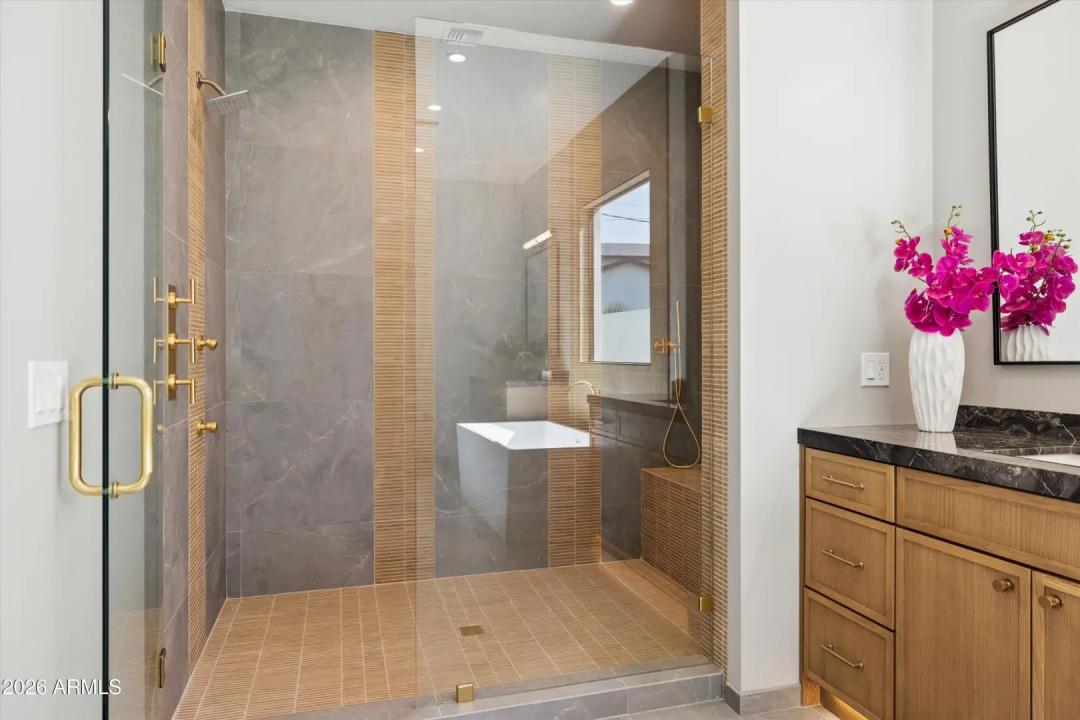Real Estate Picture 58