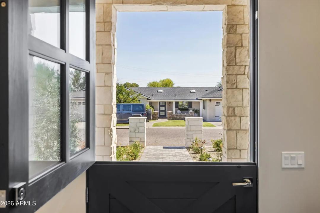 Real Estate Picture 6