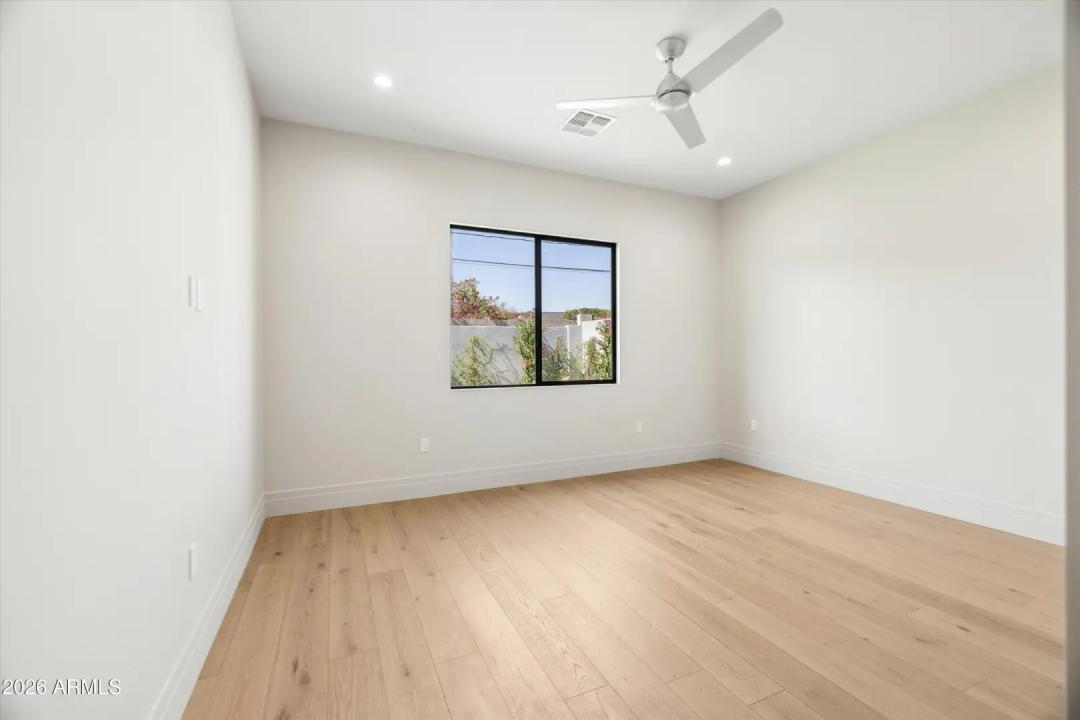 Real Estate Picture 86