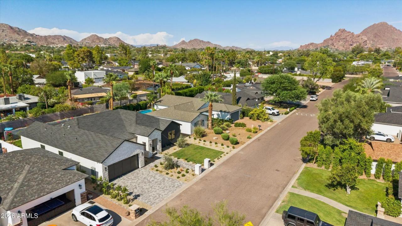 Real Estate Picture 102