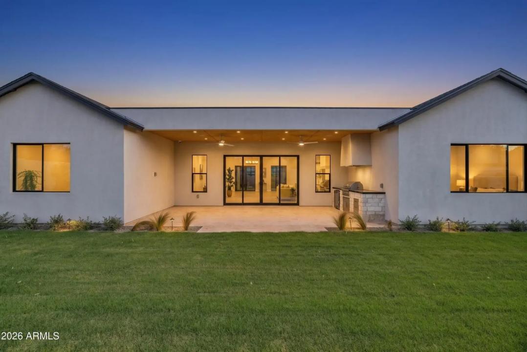 Real Estate Picture 99