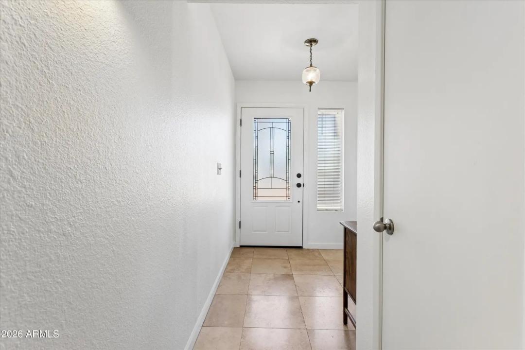 Real Estate Picture 7