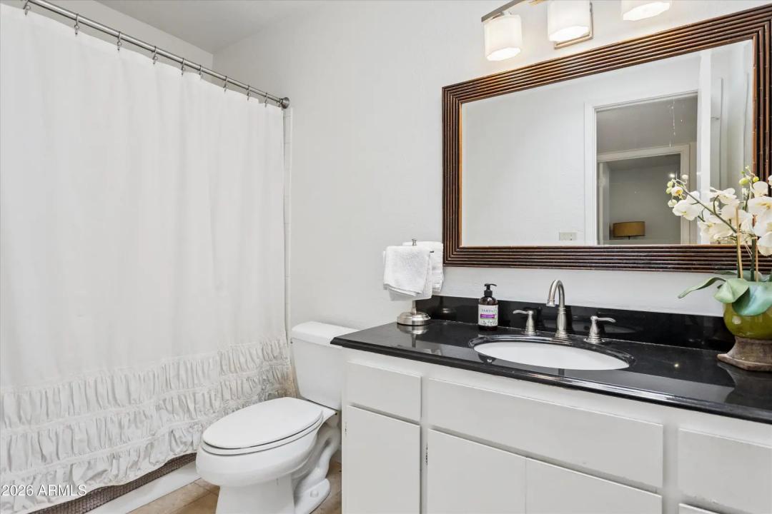 Real Estate Picture 33