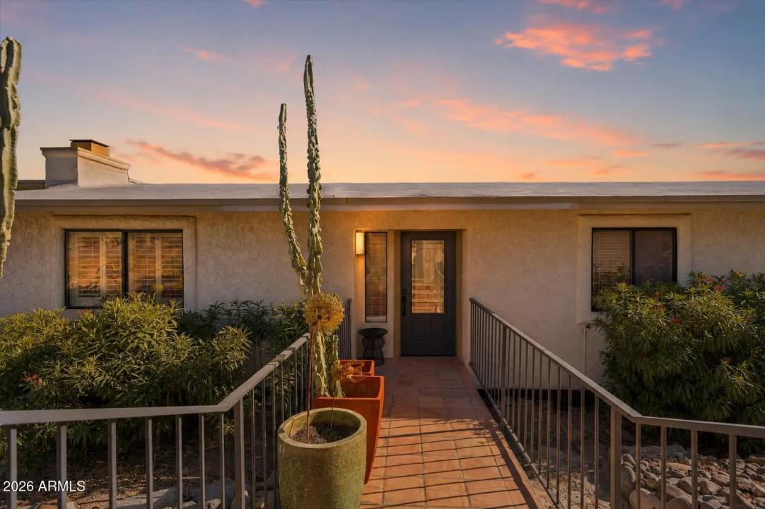 Real Estate Picture 5