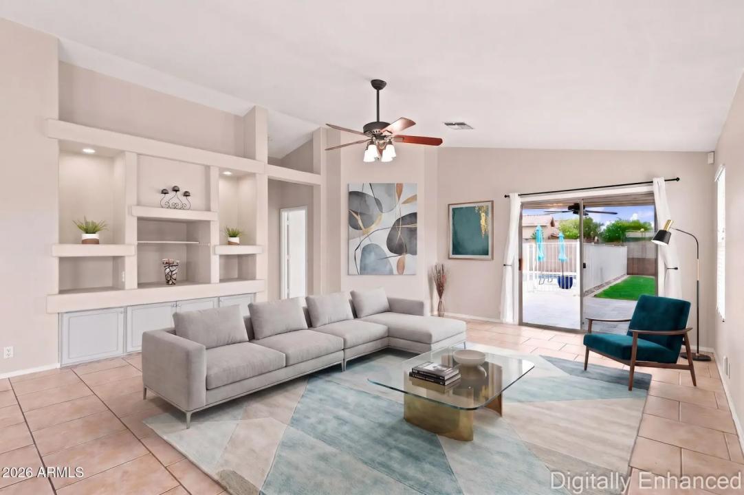 Real Estate Picture 13