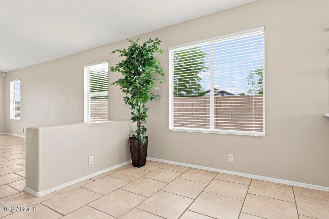 Real Estate Picture 9