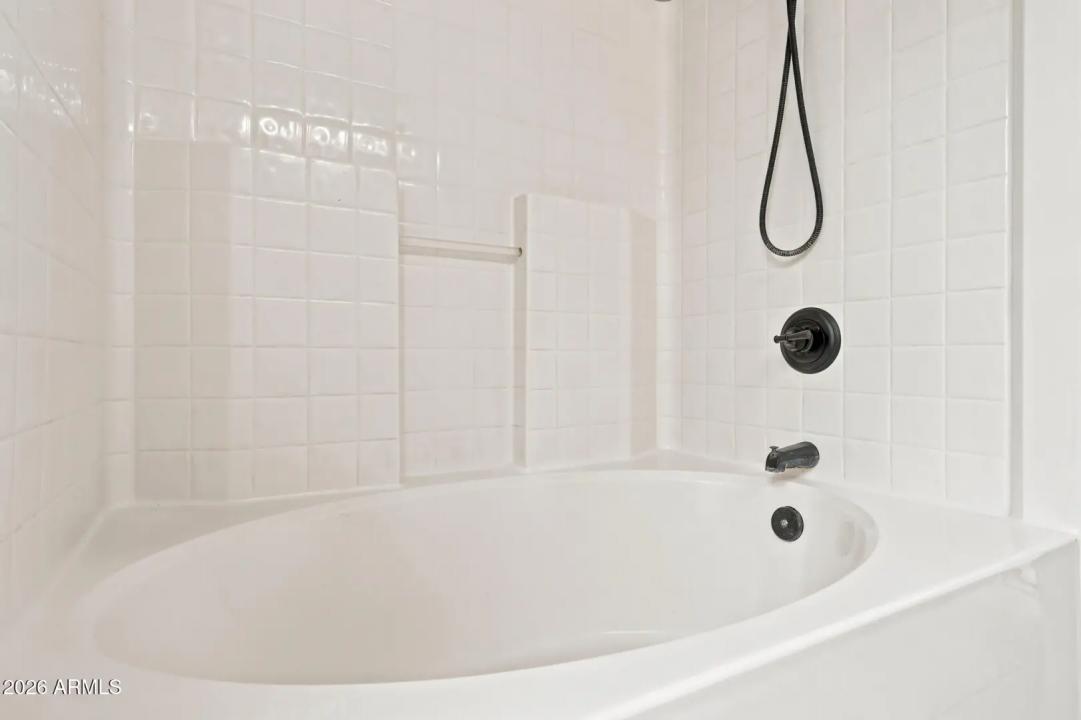 Real Estate Picture 26