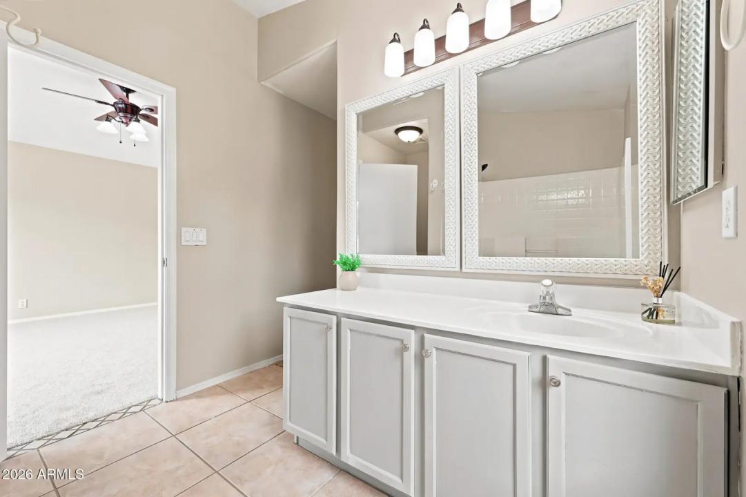 Real Estate Picture 24