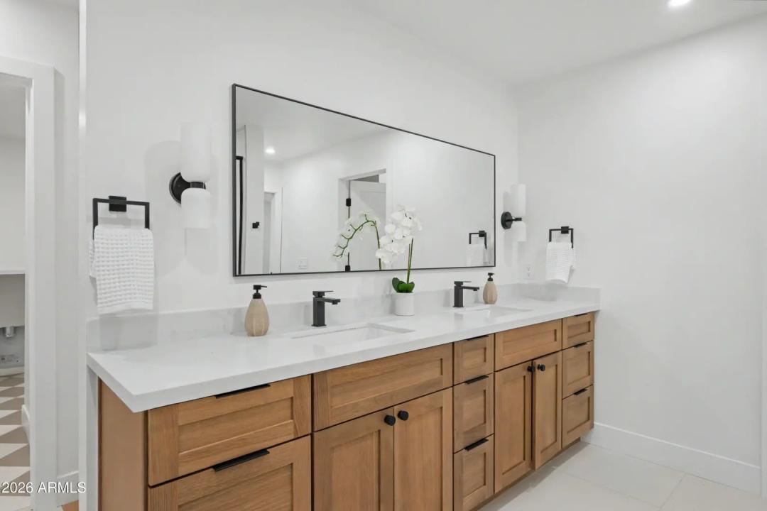 Real Estate Picture 20
