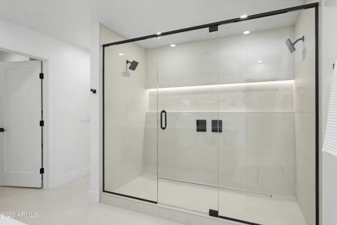 Real Estate Picture 21
