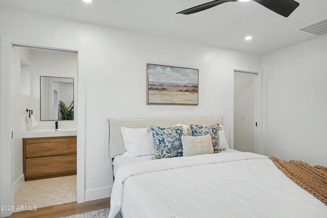 Real Estate Picture 27