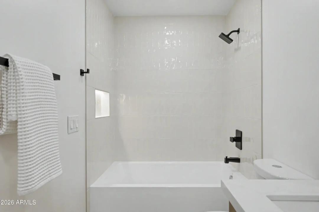 Real Estate Picture 37
