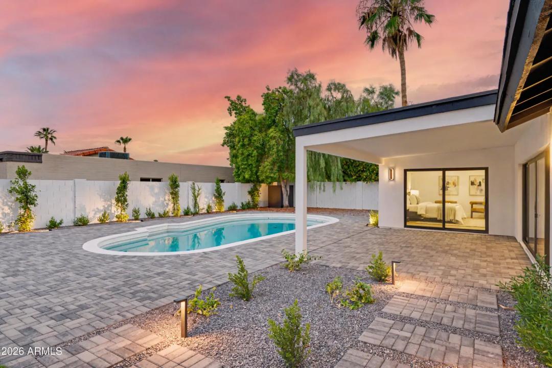 Real Estate Picture 38