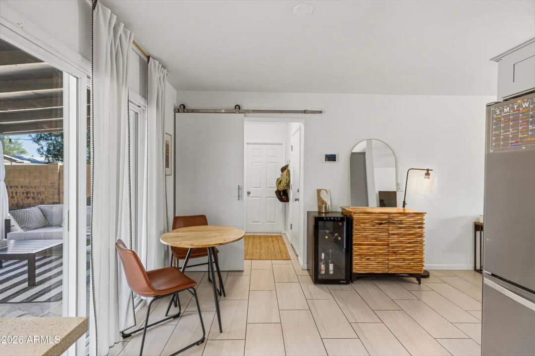 Real Estate Picture 12