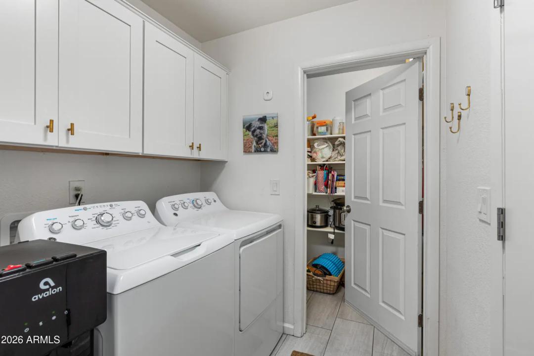 Real Estate Picture 13