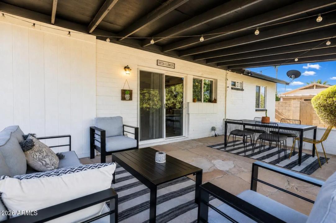 Real Estate Picture 14