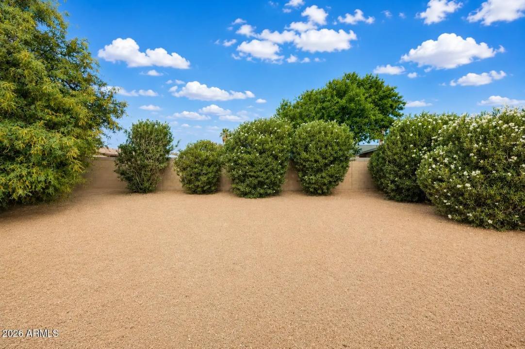 Real Estate Picture 15