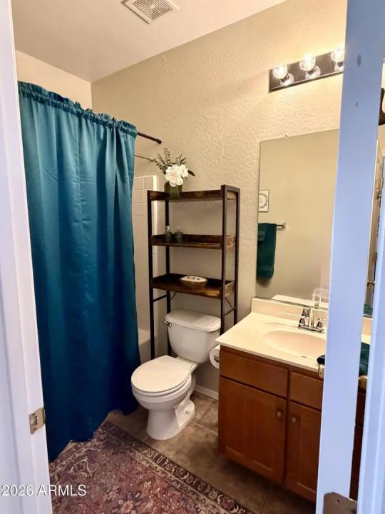 Real Estate Picture 13