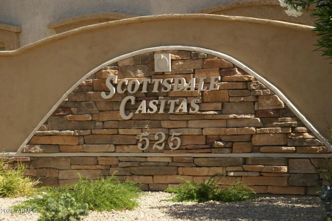 Real Estate Picture 3