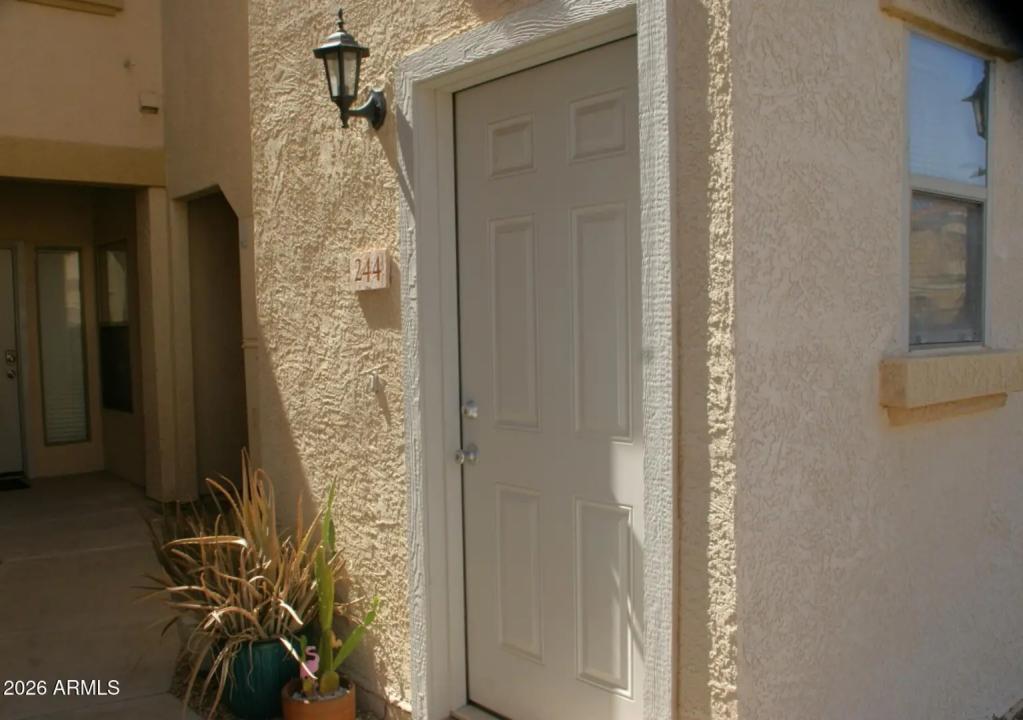 Real Estate Picture 5