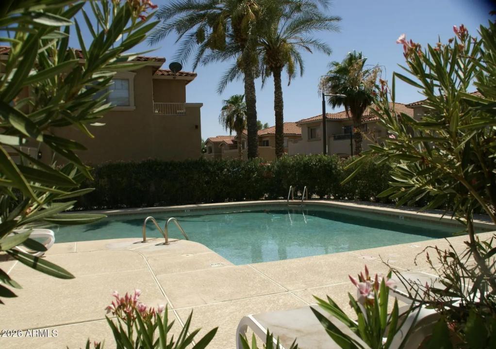 Real Estate Picture 5