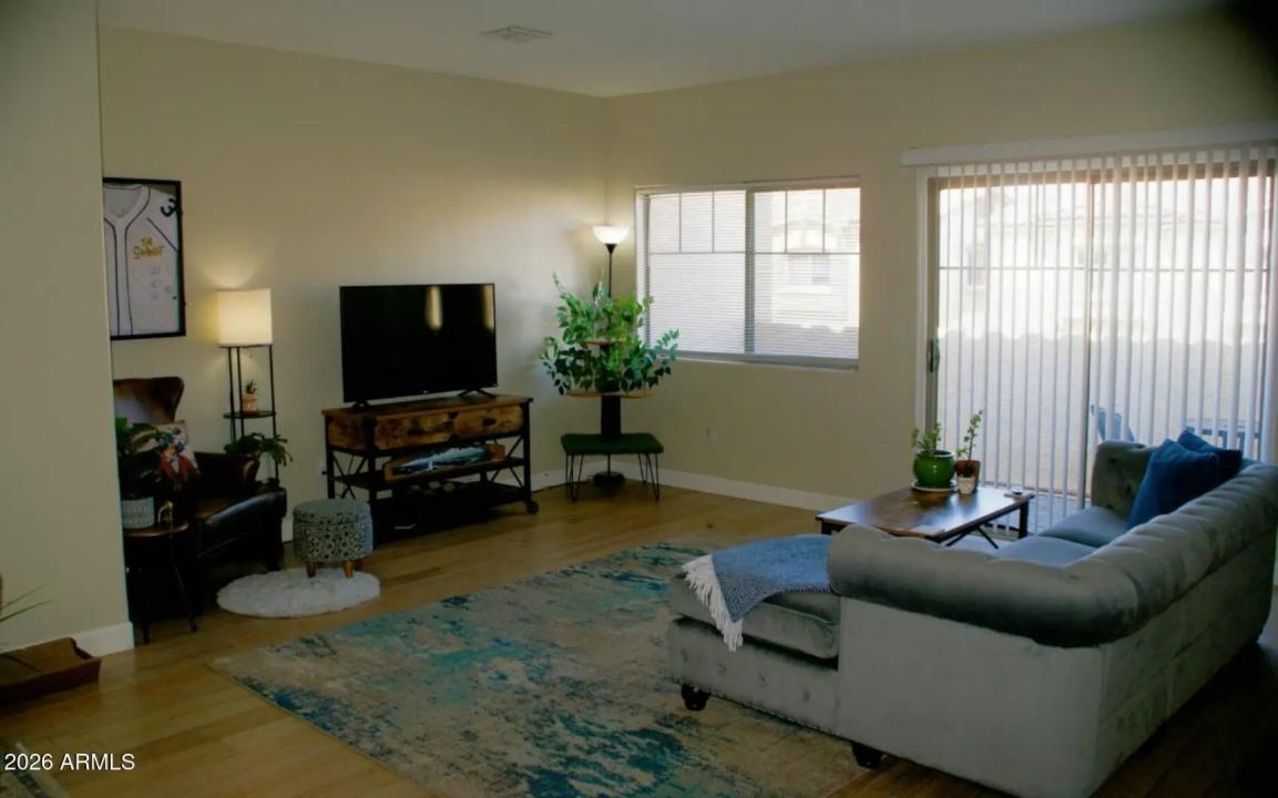 Real Estate Picture 10
