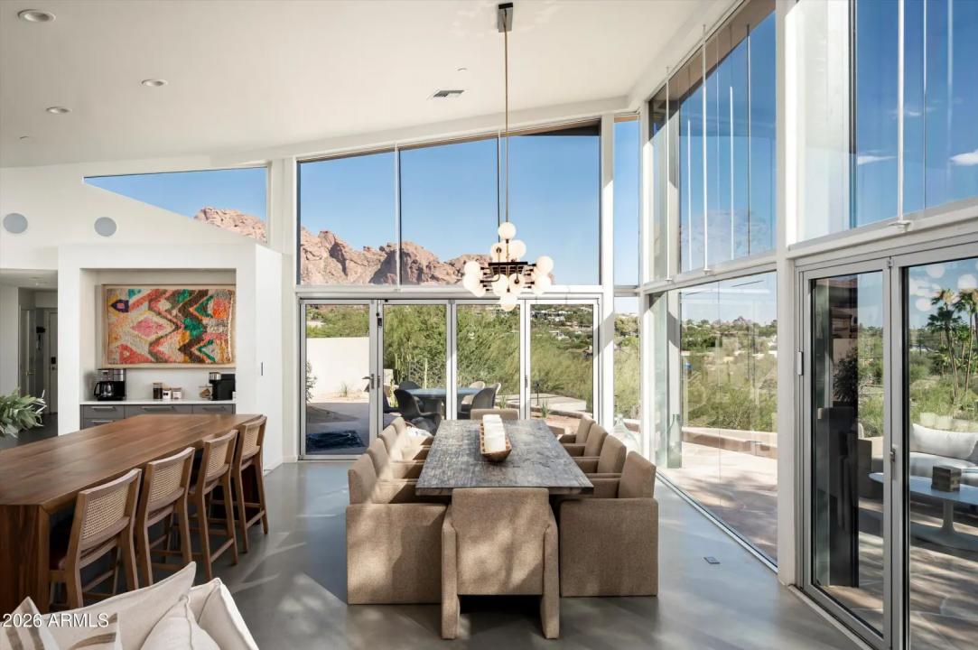 Real Estate Picture 11